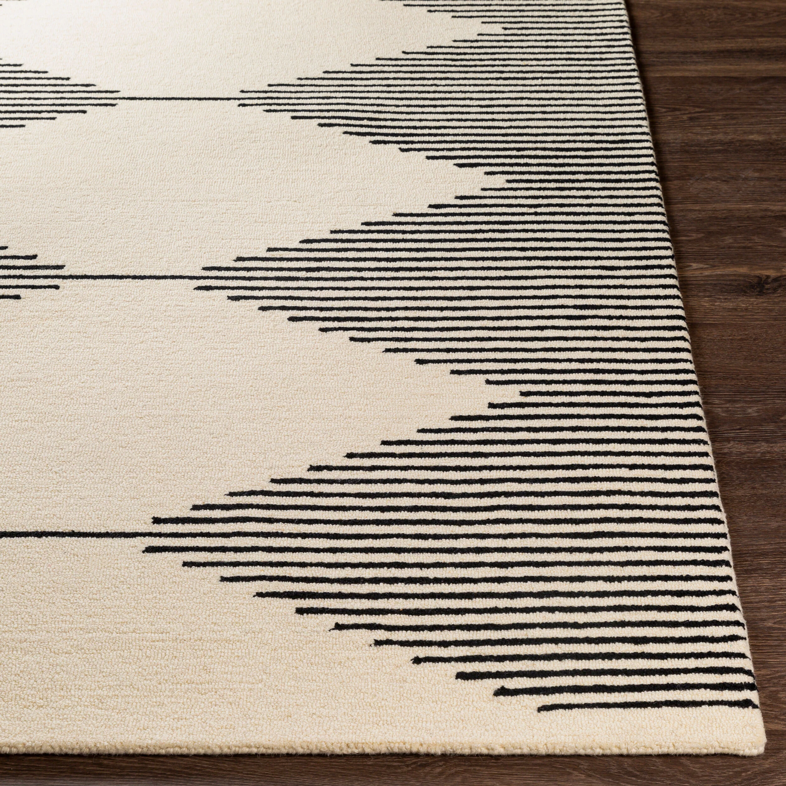 Hand-Tufted Granada Geometric Diamond Black and Beige Wool Rug - Image 4