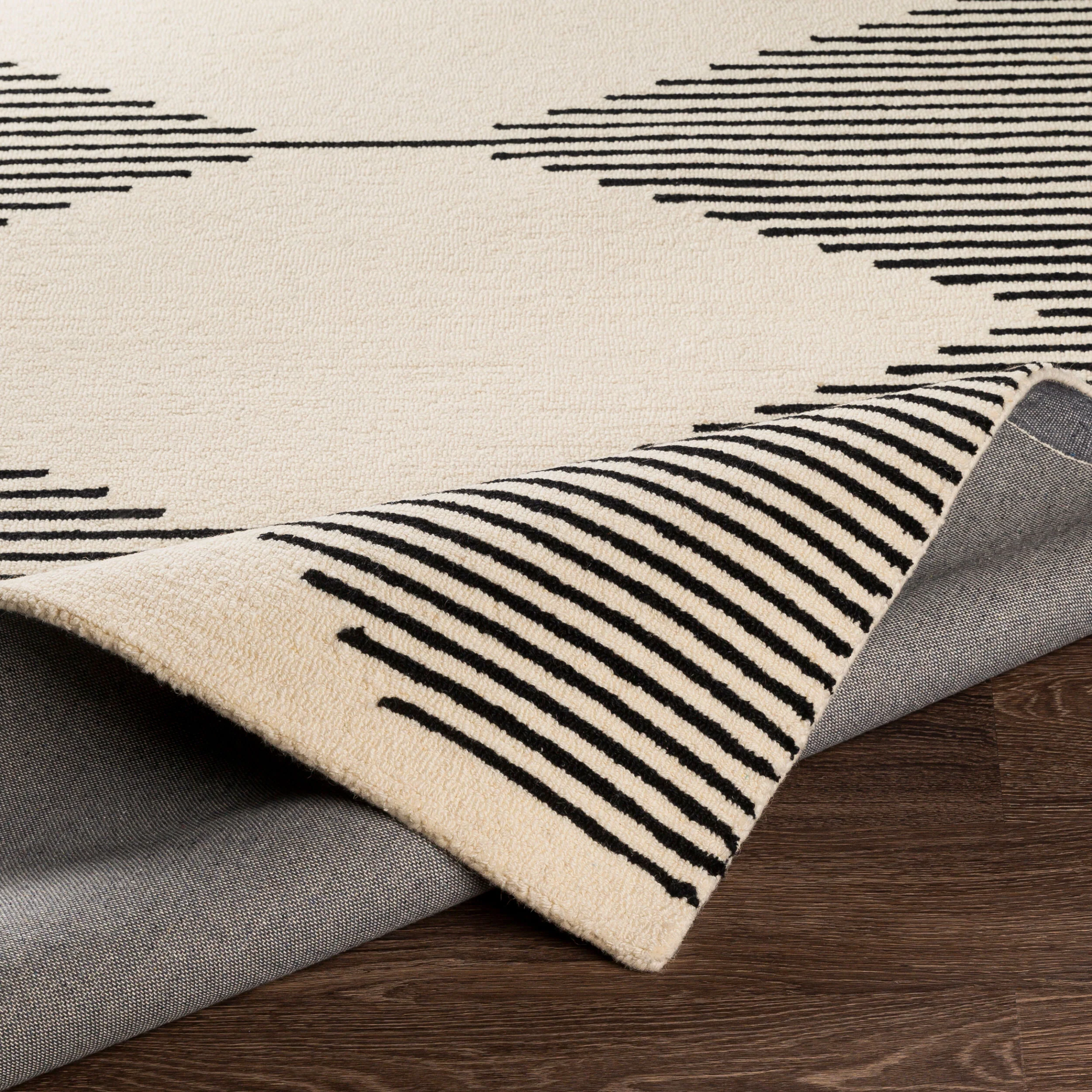 Hand-Tufted Granada Geometric Diamond Black and Beige Wool Rug - Image 5